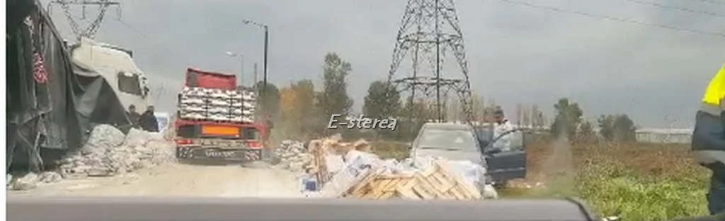 Ριτσώνα: Νταλίκα με τσιμέντα και ορυκτέλαια εξετράπη - Διακόπηκε η κυκλοφορία(vid) 4 c7dfe77d ddca 4ab3 b72d cf6bf8d84a11