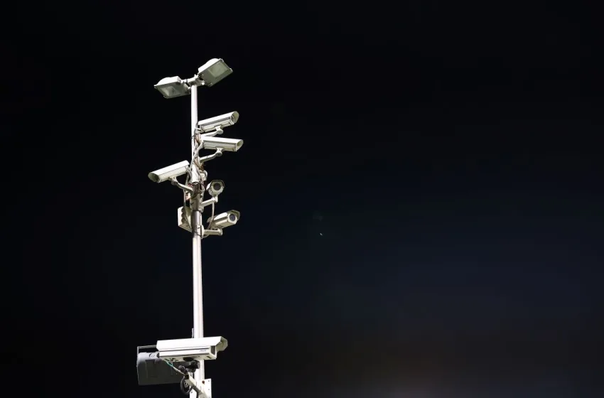  Κάμερες: Έχουν καταγράψει πάνω από 10.000 παραβιάσεις για κόκκινο σηματοδότη