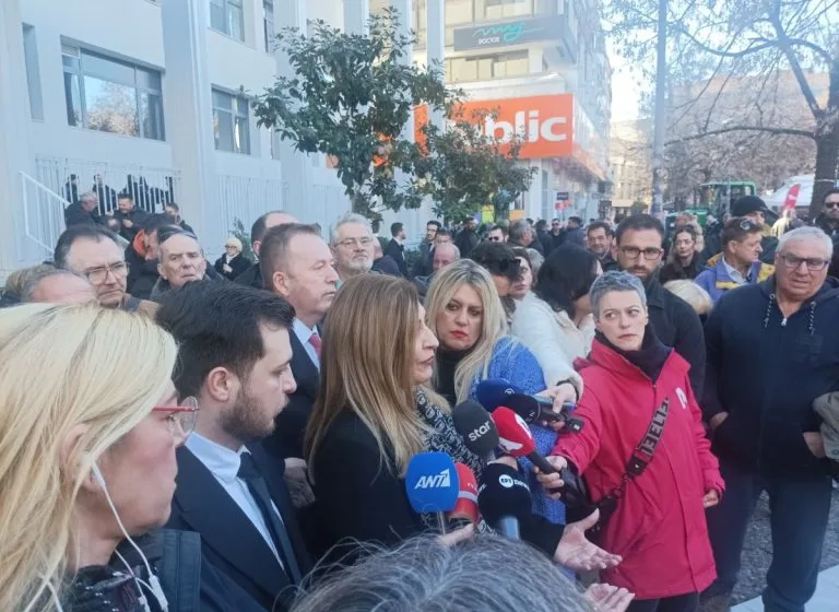  Λάρισα: Αναβλήθηκε η δίκη των δύο αγροτών για τα επεισόδια στο μπλόκο της Νίκαιας