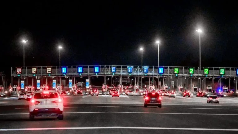  Καραμπόλα έξι οχημάτων στην Αθηνών – Κορίνθου στο ύψος των Μεγάρων