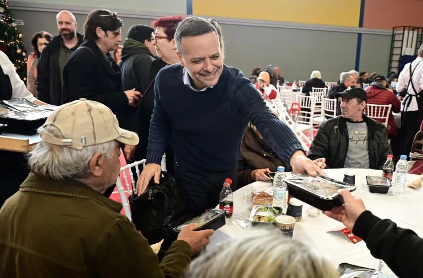  Χριστούγεννα: Γεύμα Αγάπης από τον Δήμο Αθηναίων-Δούκας: Κανείς μόνο στην πόλη