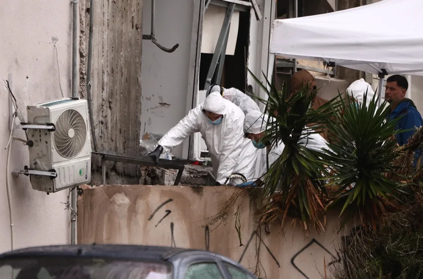  Εύοσμος: Νέα στοιχεία για την έκρηξη στην τράπεζα- Τι εξετάζουν οι αρχές