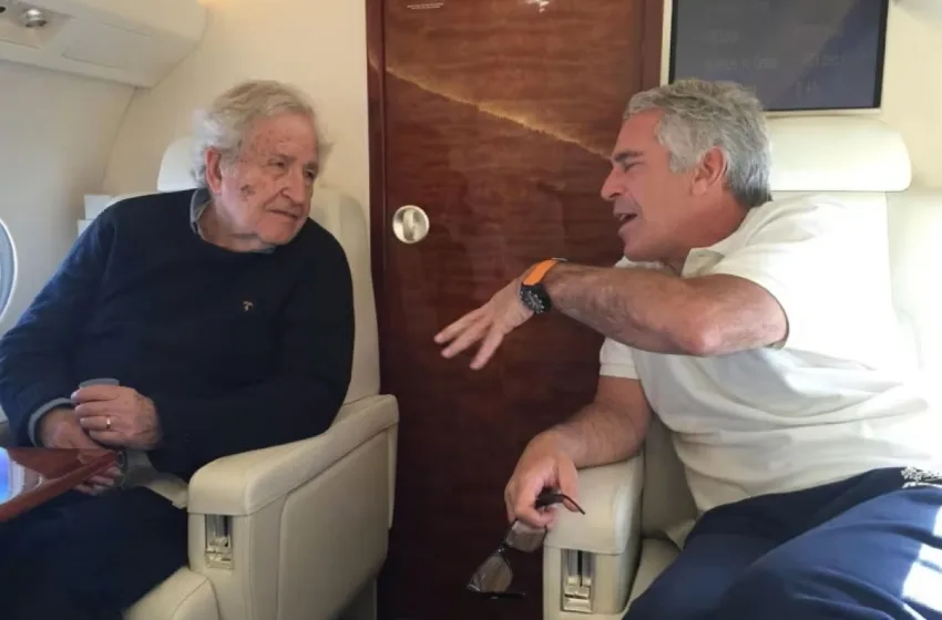  Στη δημοσιότητα νέες φωτογραφίες και ντοκουμέντα από το αρχείο Επστάιν