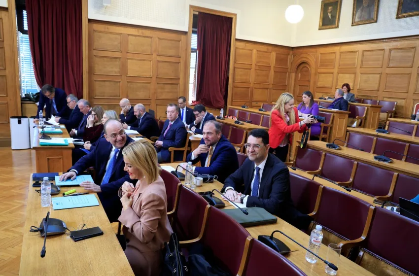  Πηγές ΝΔ: Η παρουσία του Ξυλούρη στη Βουλή αποκαλύπτει την περιφρόνησή του προς τη διαδικασία