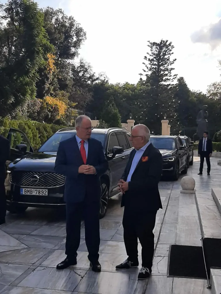 Τασούλας στους κοινοβουλευτικούς συντάκτες: "Συγκινημένος που επέστρεψα στη Βουλή" 4 f882961c 5b44 42ed a45f 0c1b4382e1d8