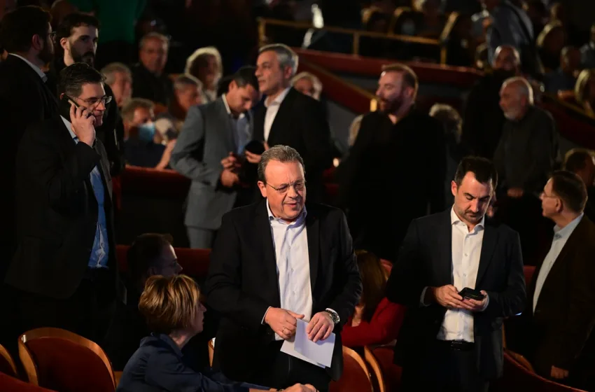  Έμμεση απάντηση Φάμελλου στον Τσίπρα:Ο ΣΥΡΙΖΑ συνεχίζει τις προσπάθειες για να ενώσει τον προοδευτικό χώρο