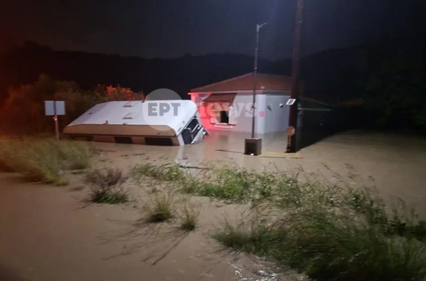  Φοινικούντα: Κινδύνευσαν τουρίστες από υπερχείλιση ποταμού