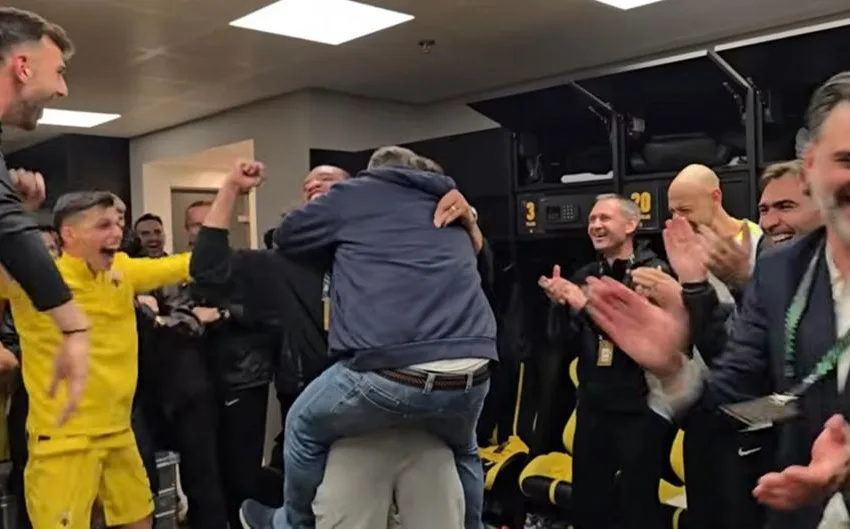  ΑΕΚ: Τρελάθηκε ο Ηλιόπουλος-Έδωσε πριμ 500.000 ευρώ και πήδηξε πάνω στον Μουκουντί