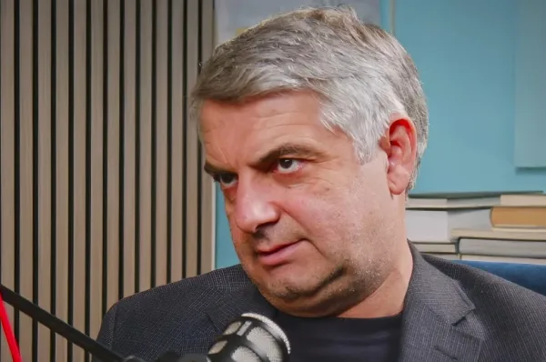 Οργή Ανδρουλάκη για την έμμεση αμφισβήτησή του από τον Κωνσταντινόπουλο- Τι είπε ο βουλευτής