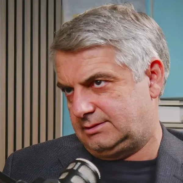 Οργή Ανδρουλάκη για την έμμεση αμφισβήτησή του από τον Κωνσταντινόπουλο-…