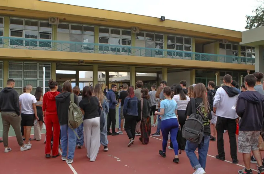  Υπουργείο Παιδείας για μαχαίρωμα  στην Κυψέλη: Ψυχολόγος του σχολείου υποστηρίζει τα παιδιά