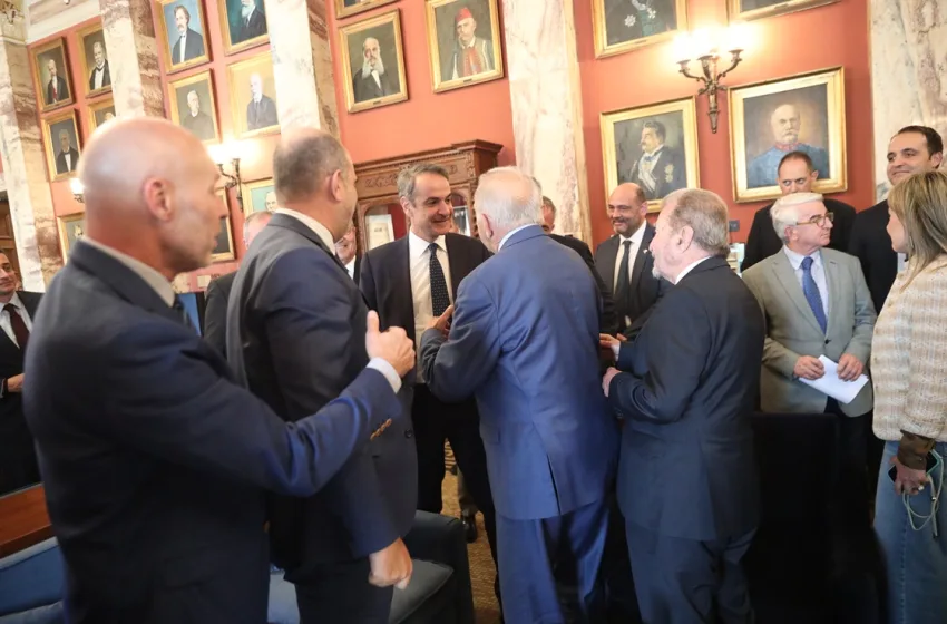  Αναβάλλεται λόγω κακοκαιρίας  το δείπνο του Μητσοτάκη με βουλευτές της ΝΔ στο Παγκράτι