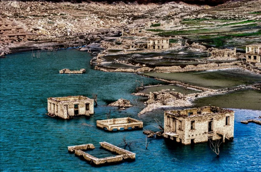  Λίμνη του Μόρνου: Στερεύουν δραματικά τα αποθέματα-Απογοητευτικές εικόνες