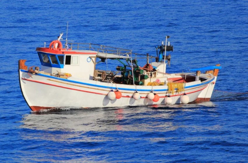  Πάργα: Τι λέει ο γιος του ψαρά που αγνοείται- “Δύσκολο να βρεθεί ζωντανός” (vid)