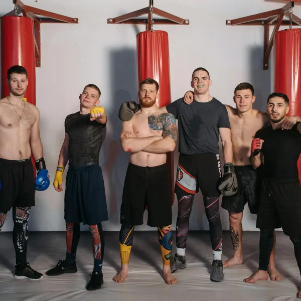 Μια νέα έρευνα έρχεται να “καταρρίψει” όσα γνωρίζαμε για το ύψος…