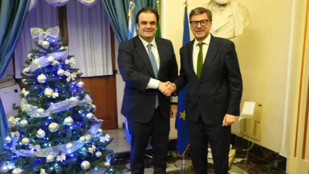 pierrakakis giancarlo giorgetti 1200x675 1