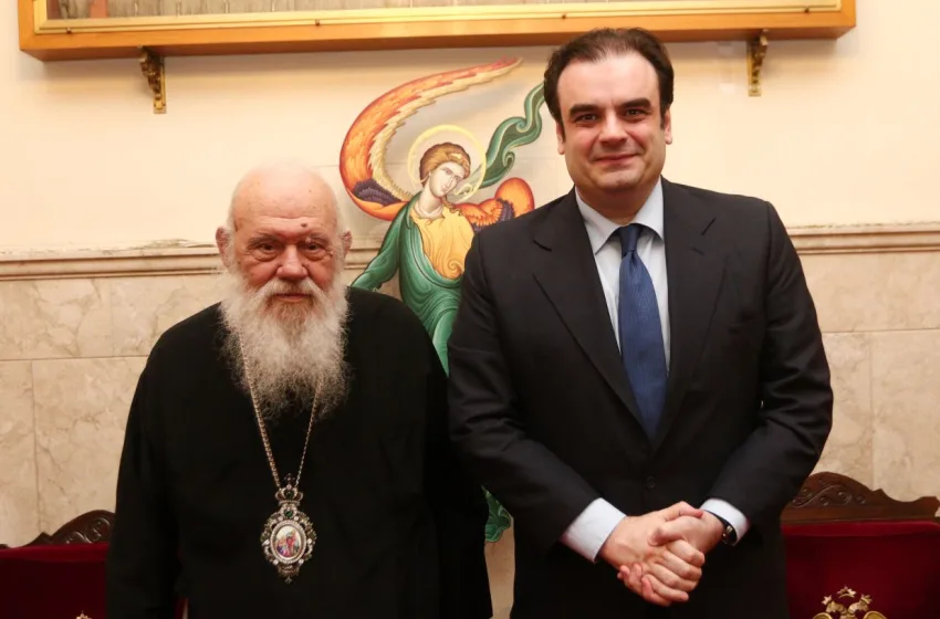  Ο Κυριάκος Πιερρακάκης συναντήθηκε με τον Αρχιεπίσκοπο Ιερώνυμο (εικόνες)