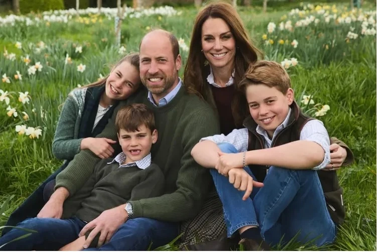  H χριστουγεννιάτικη κάρτα της πριγκίπισσας Κέιτ – πρίγκιπα Ουίλιαμ με τα παιδιά τους για το 2025
