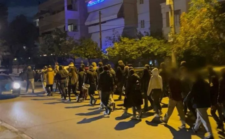  Ρουβίκωνας: Πορεία έξω από το σπίτι της Κεραμέως στο Ψυχικό