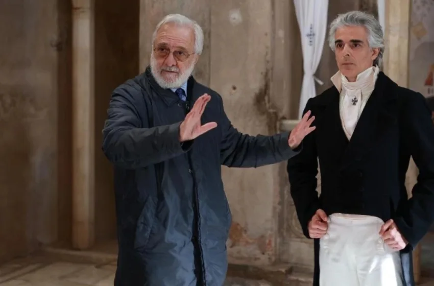  Απάντηση Σμαραγδή στις κακές κριτικές για τον “Καποδίστρια”: Αυτοί χάνουν