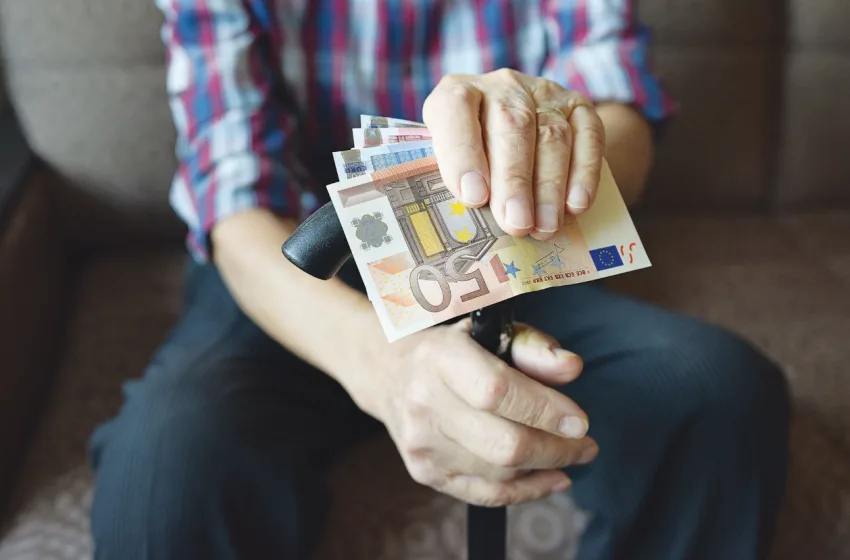 Περίπου 630.000 συνταξιούχοι θα δουν αύξηση το 2026