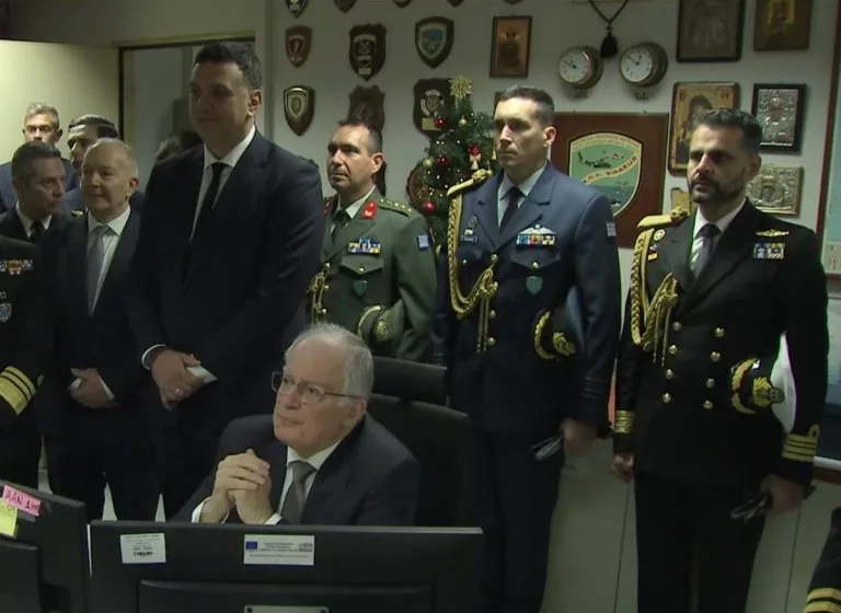  Ευχές για το νέο έτος από τον Πρόεδρο της Δημοκρατίας σε ναυτικούς και ακρίτες