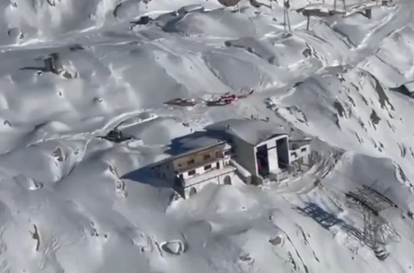  Ιταλία:Ατύχημα με τελεφερίκ- Εγκλωβίστηκαν 100 επιβάτες στα 2.800 μέτρα, 4 τραυματίες