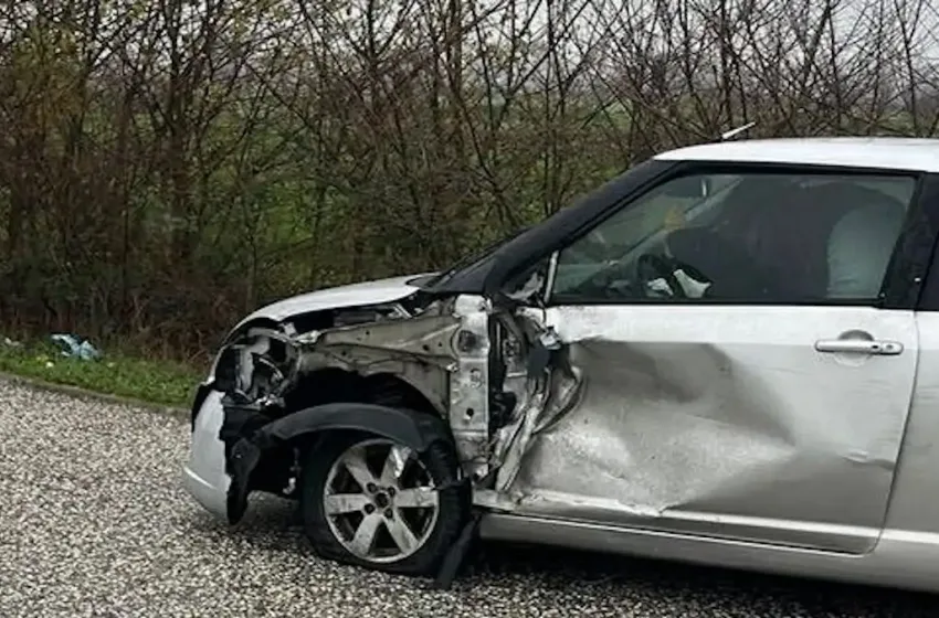  ΚΤΕΛ συγκρούστηκε με αυτοκίνητο στο Μουζάκι Καρδίτσας– Δεν υπήρξαν τραυματισμοί