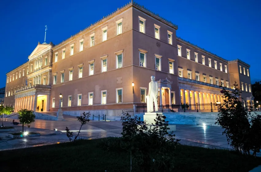  Βουλή 2025: Γεγονότα που ξεχώρισαν, κρίσιμα νομοσχέδια που ψηφίστηκαν σε μια χρονιά ακραίας πόλωσης
