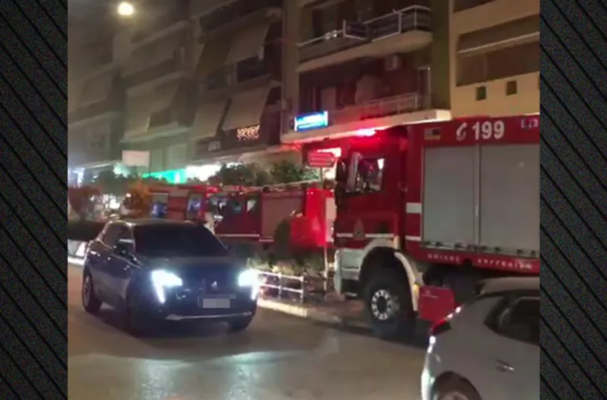  Πυρκαγιά σε διαμέρισμα στην Καισαριανή-Τρία πυροσβεστικά οχήματα στο σημείο