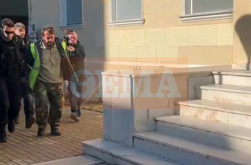  Μεσολόγγι: Στα δικαστήρια ο δράστης της δολοφονίας του 51χρονου-Έφυγε από το χωριό η σύζυγος του θύματος (vid)