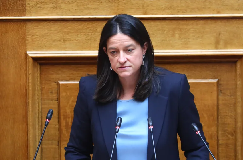  Κεραμέως: Πρώτη η Ελλάδα στην αύξηση της απασχόλησης στον ΟΟΣΑ