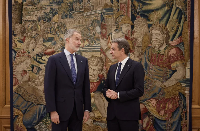  Ο Κυριάκος Μητσοτάκης συναντήθηκε με τον βασιλιά της Ισπανίας Φελίπε στο ανάκτορο Θαρθουέλα