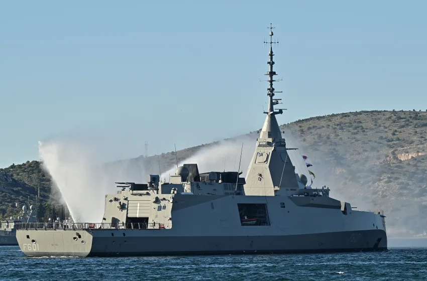  Φρεγάτα “ΚΙΜΩΝ”: Εντυπωσιακή υποδοχή στην  Ελλάδα- Μητσοτάκης: Χρέος να παραδώσω μια ασφαλέστερη χώρα