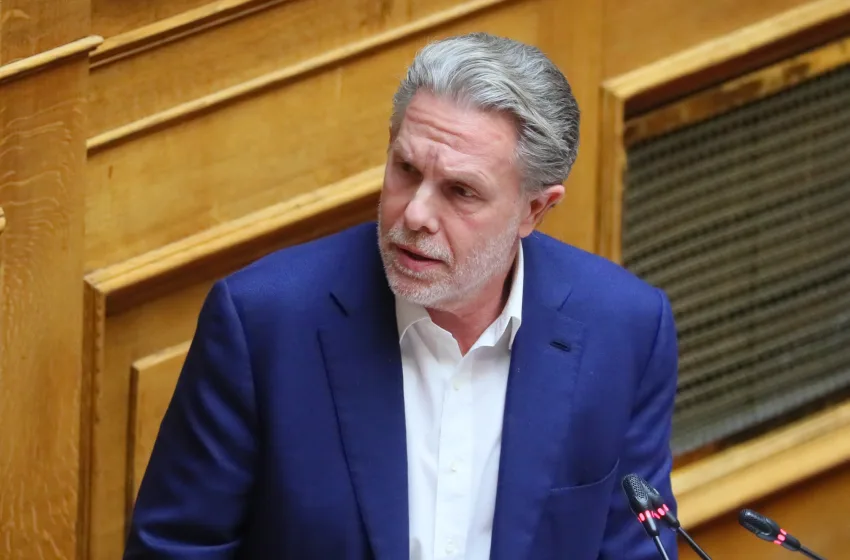  “Κεραυνοί” Γερουλάνου για ΠΑΣΟΚ: “Αν συνεχίσουμε έτσι θα γίνουμε θεατές των εξελίξεων”- Τι λέει για Τσίπρα, Καρυστιανού