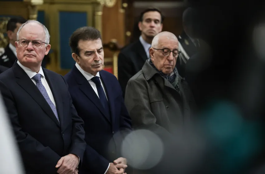  Χρυσοχοϊδης: Υποσχόμαστε να κρατήσουμε ζωντανή τη μνήμη των θυμάτων της τρομοκρατίας