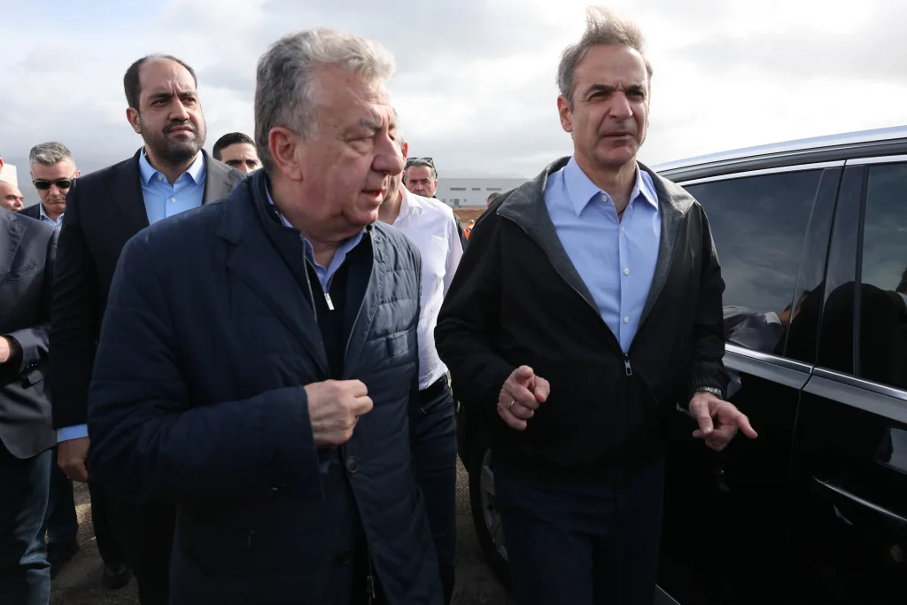 Μητσοτάκης: Η Κρήτη αλλάζει- Επισκέφθηκε το εργοτάξιο του αεροδρομίου στο Καστέλλι 7 6830821