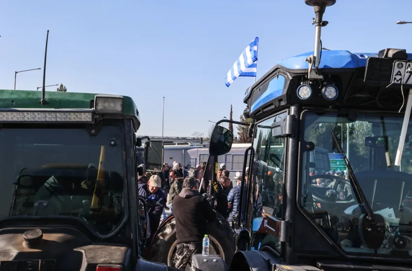  Αγρότες: Αστυνομικές δυνάμεις στις Αφίδνες-Σκληρά μπλόκα από σήμερα σε όλη τη χώρα-Αναλυτικά οι αποκλεισμοί δρόμων