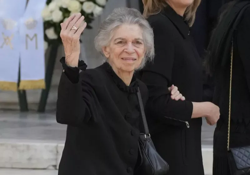  Πριγκίπισσα Ειρήνη: Τη Δευτέρα στη Μητρόπολη η εξόδιος ακολουθία- Στο Τατόι η ταφή