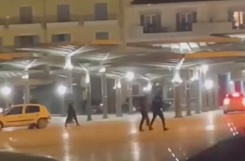  Άργος: Ρομά έβγαλαν τα όπλα επειδή “χάλασε” αρραβώνας- Τρομακτικό βίντεο