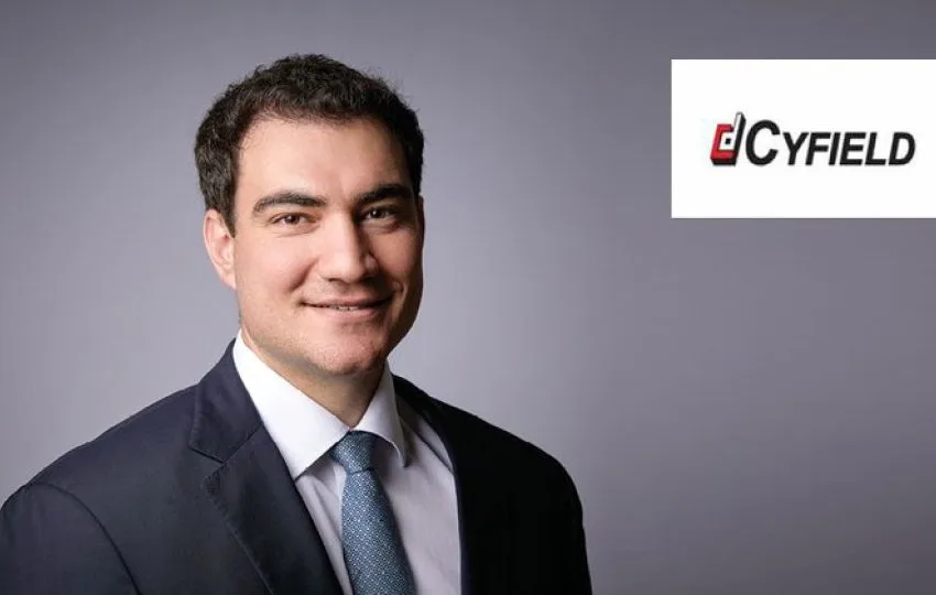  CEO Cyfield: “Ο Χριστοδουλίδης είναι σαν την φιλενάδα μου, του μιλάω συχνά”!- Ποιός είναι ο κατασκευαστής Γ. Χρυσοχόος που προκαλεί πολιτικό σεισμό στην Κύπρο