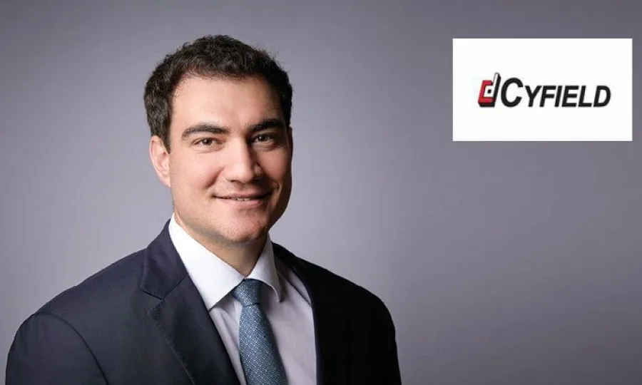 b georgechrysochoswidth 750