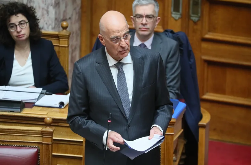  Υπερψηφίστηκε το νομοσχέδιο για τις Ένοπλες Δυνάμεις-Φίλια πυρά κατά Δένδια και νέες βολές Καιρίδη