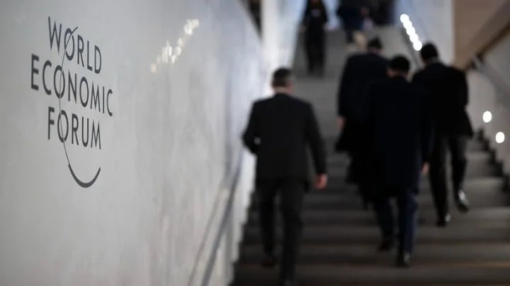  Παγκόσμιο Οικονομικό Φόρουμ: Οι ευρωπαίοι ηγέτες θα καταλάβουν σήμερα το μπρα-ντε-φερ με την Ουάσινγκτον για την Γροιλανδία