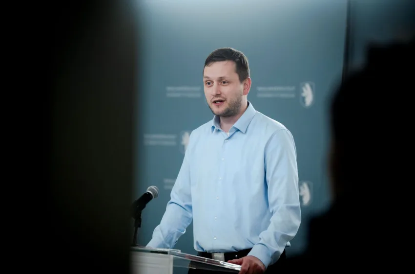  Πρωθυπουργός Γροιλανδίας σε Τραμπ: “Δεν μπορείς να πάρεις τη χώρα μας με το έτσι θέλω”