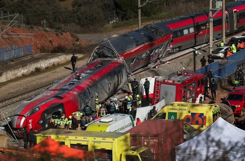  Σιδηροδρομικό δυστύχημα στην Ισπανία: Στους 45 οι νεκροί