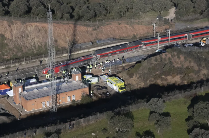  Ισπανία-Σιδηροδρομική τραγωδία: Βίντεο μέσα από το τρένο- Είχαν προειδοποιήσει οι μηχανοδηγοί