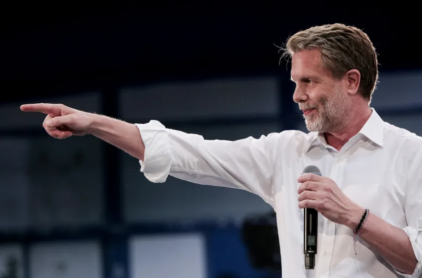 Παρέμβαση Γερουλάνου μέσω του libre:Δεν πρέπει να υποβαθμίσουμε το Συνέδριο σε μάχη ομάδων και "δελφίνων" 6 kapa16121662226080 850x560 1