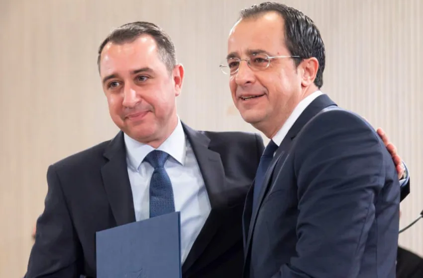  Χριστοδουλίδης: “Δεκτή η παραίτηση Χαραλάμπους-Πράξη αυτοπεποίθησης και εμπιστοσύνης”