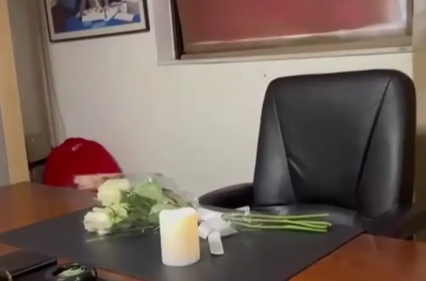  Παπαδάκης: Λουλούδια και κεριά στο γραφείο του στον ΑΝΤ1 – Η αποκάλυψη του Λιάγκα